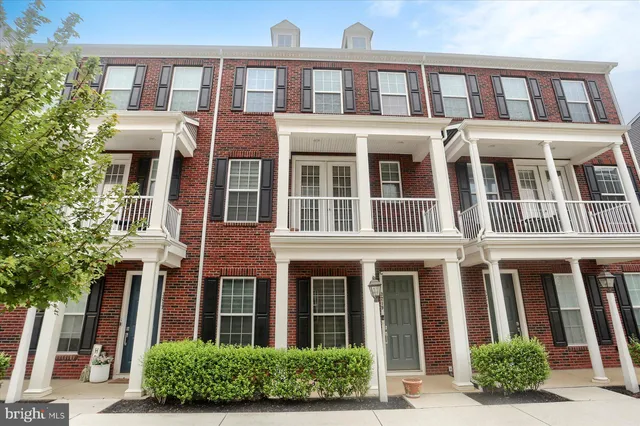 $455,000 | 3219 Wayland Road, Mechanicsburg, PA 17055