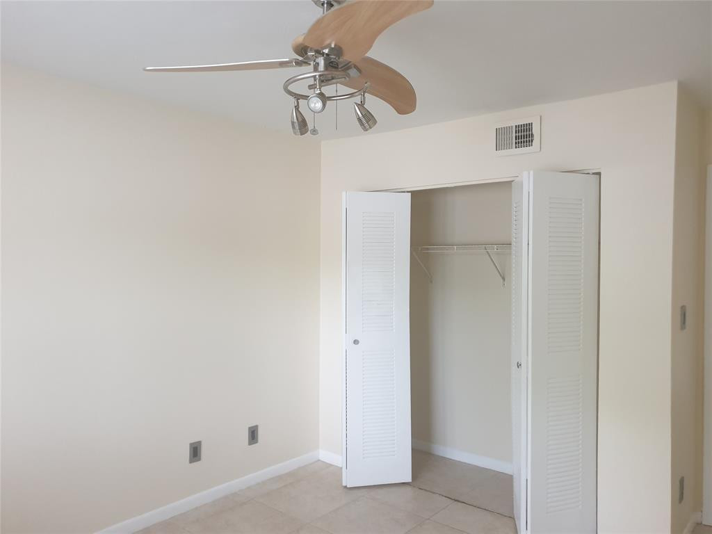 520 South Park Road, Unit 1812 Hollywood, FL 33021 - Photo 8 of 11 Photo 9