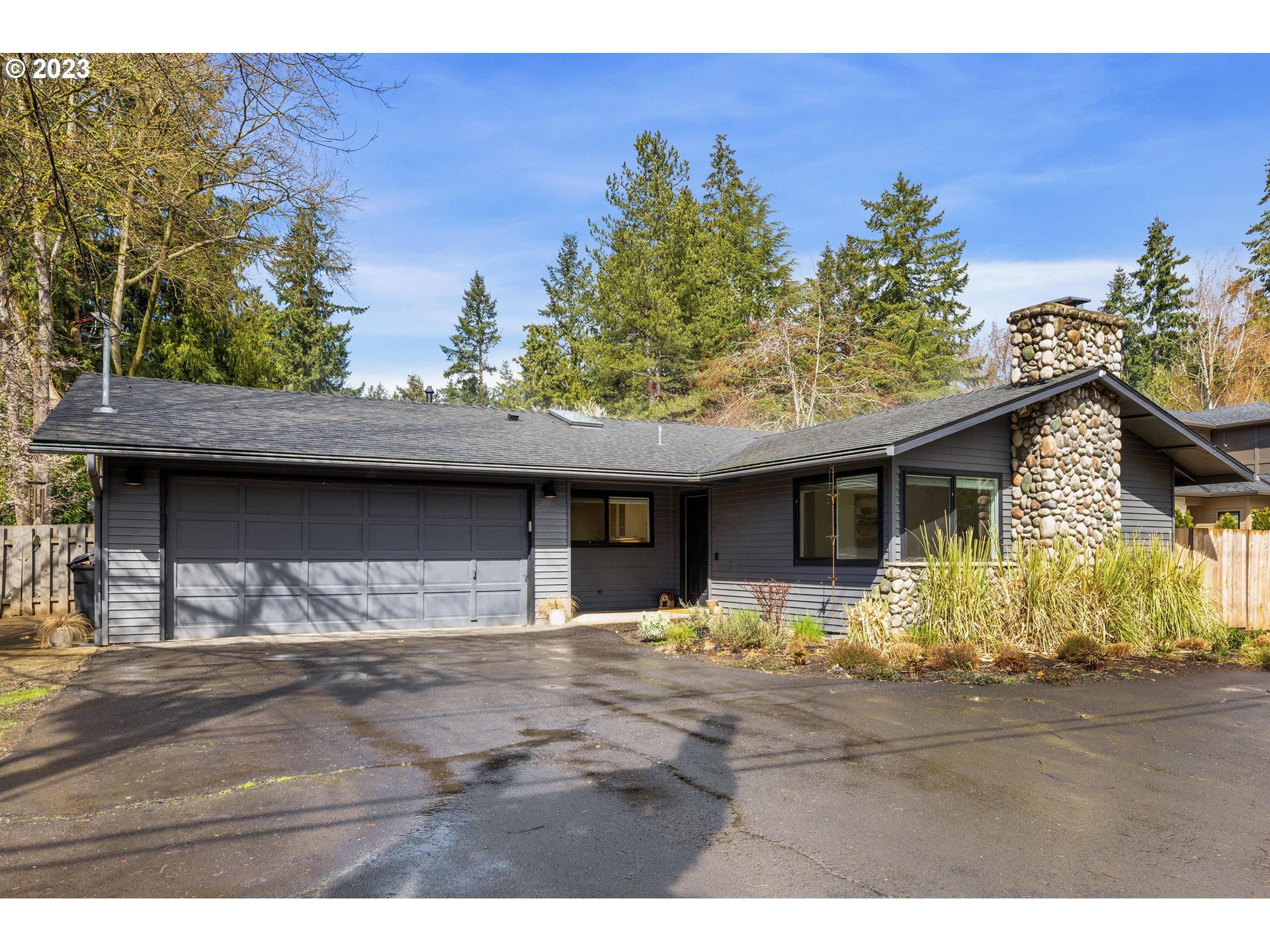 5465 Southwest Childs Road Lake Oswego, OR 97035 - Photo 1 of 36 Gallery Image 1