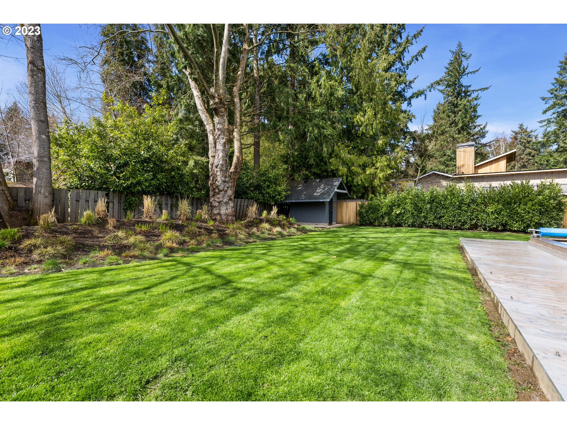 5465 Southwest Childs Road Lake Oswego, OR 97035 - Photo 28 of 36 Gallery Image 28