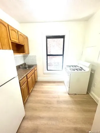 $218,999 | 30 Macombs Place, Unit 24 | Central Harlem