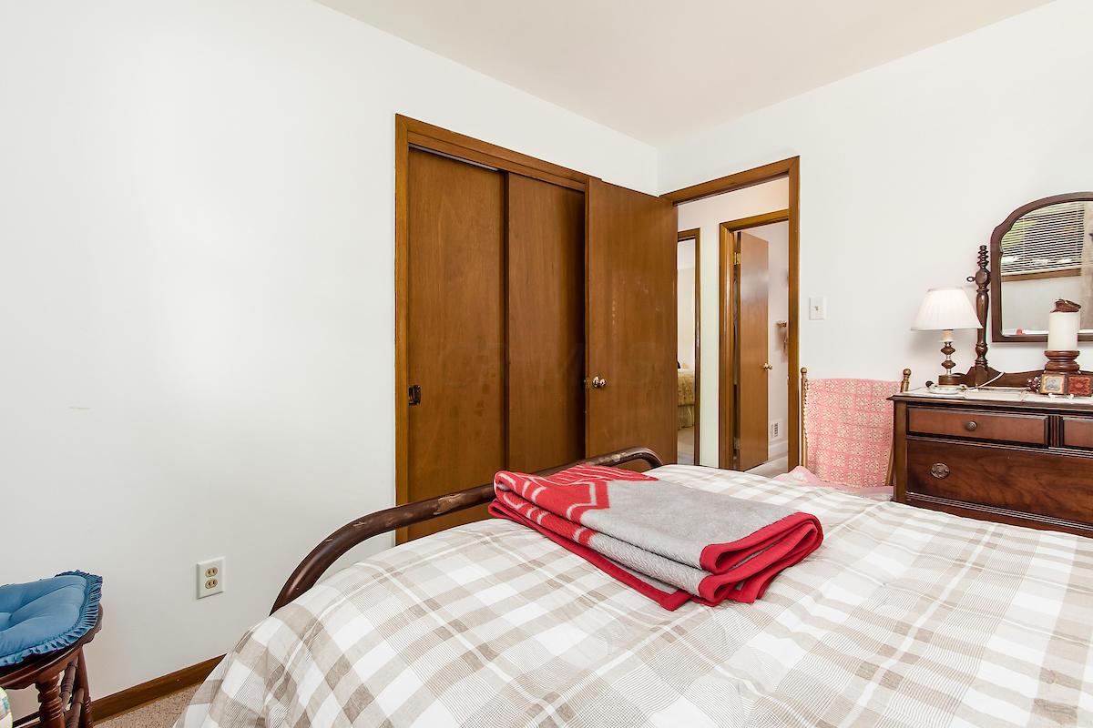 2663 North Star Road Columbus, OH 43221 - Photo 15 of 29