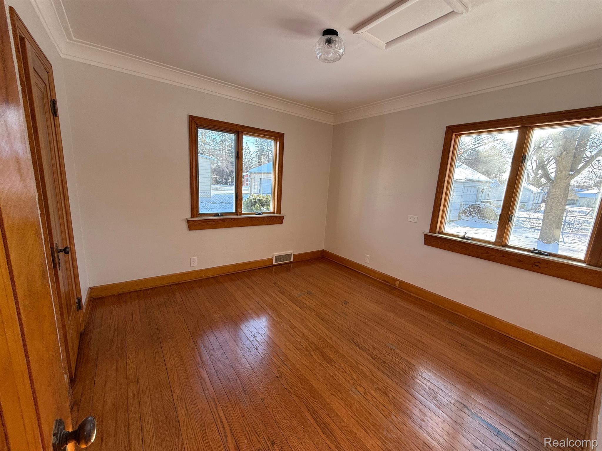 3227 Beecher Road Flint, MI 48503 - Photo 9 of 17 Gallery Image 9