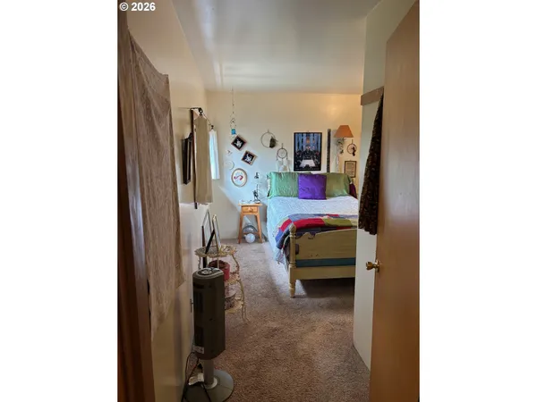 $359,500 | 330 10th Street Southwest, Bandon, OR 97411