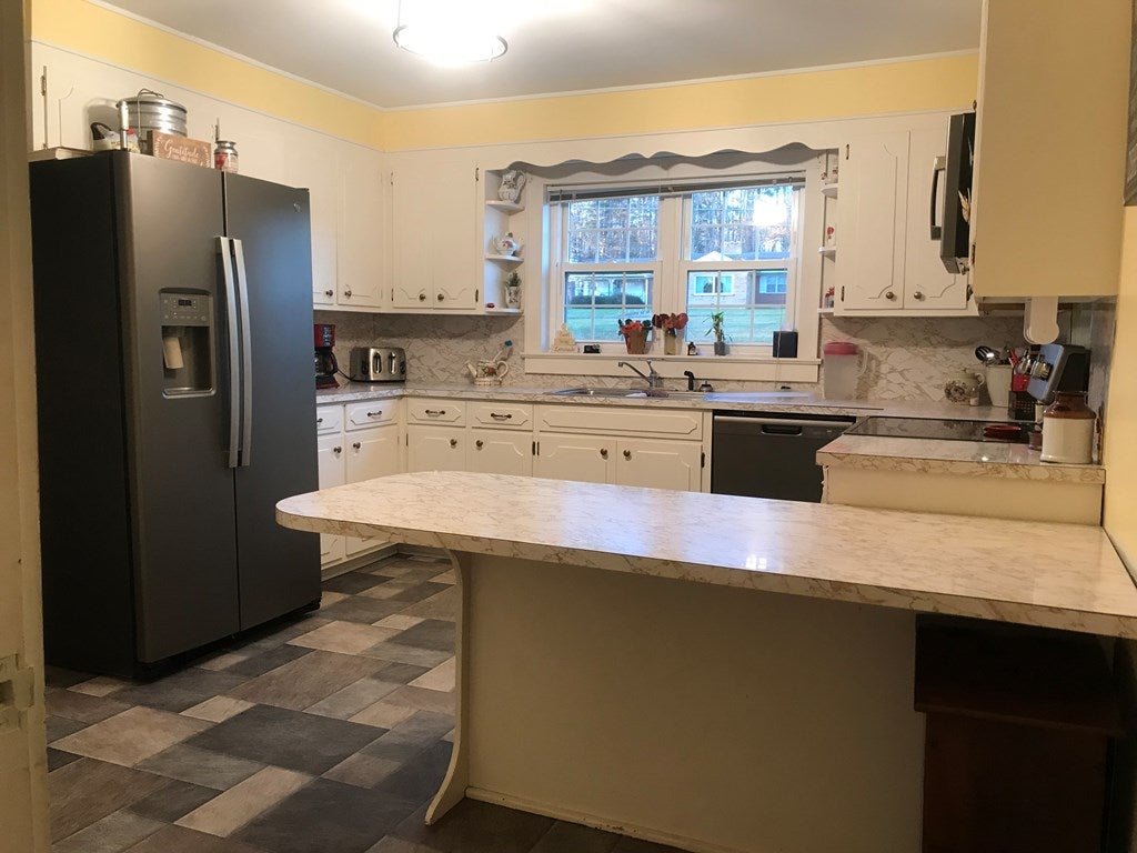 1114 Pipers Gap Road Galax, VA 24333 - Photo 13 of 74 Gallery Image 13