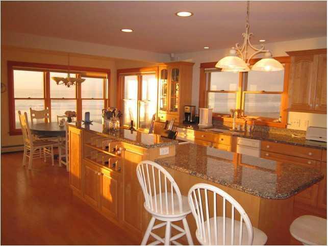 47 Fortunes Rocks Road Biddeford, ME 04005 - Photo 8 of 18 Kitchen.