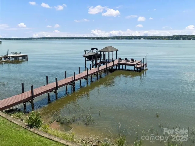 $1,400,000 | 2429 Singleton Point, Liberty Hill, SC 29074