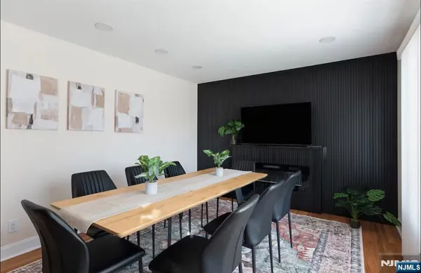 $4,000 | 700 9th Street, Carlstadt, NJ 07072