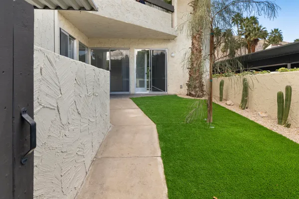 $2,200 | 1492 South Camino Real, Unit 110, Palm Springs, CA 92264