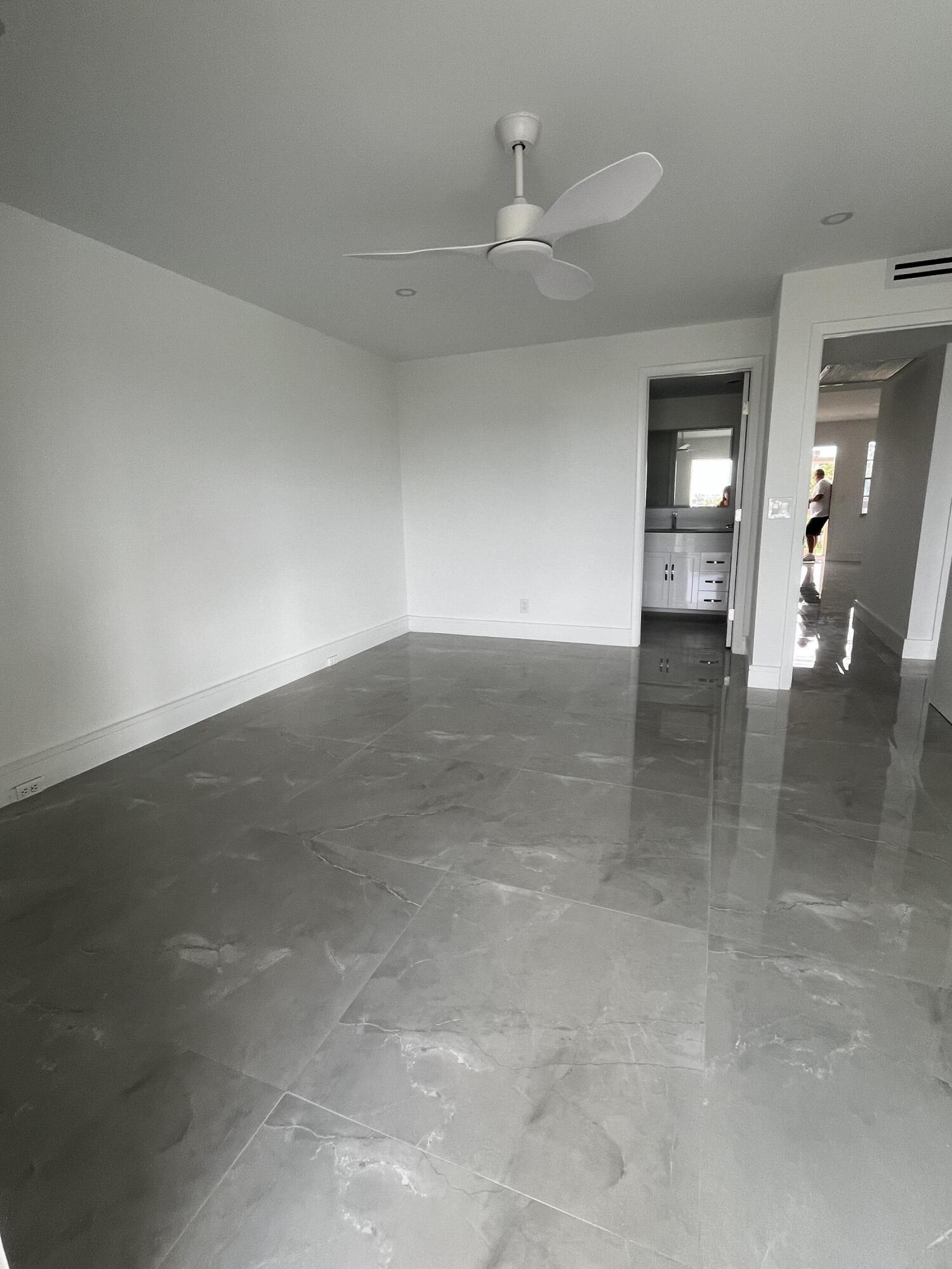 3033 Wolverton East Boca Raton, FL 33434 - Photo 13 of 24 3033 026