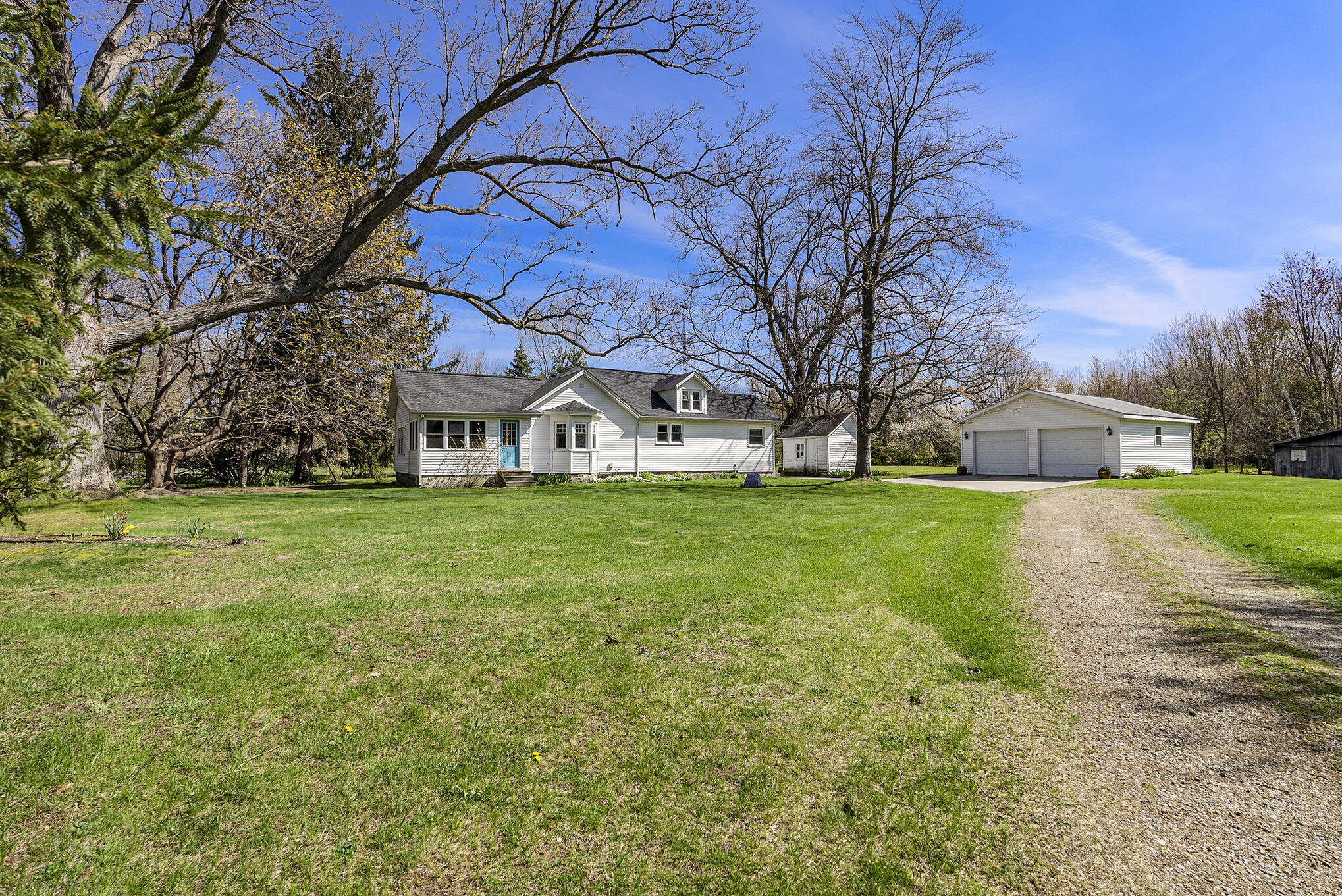 5135 Bennett Road Jackson, MI 49201 - Photo 2 of 23 2