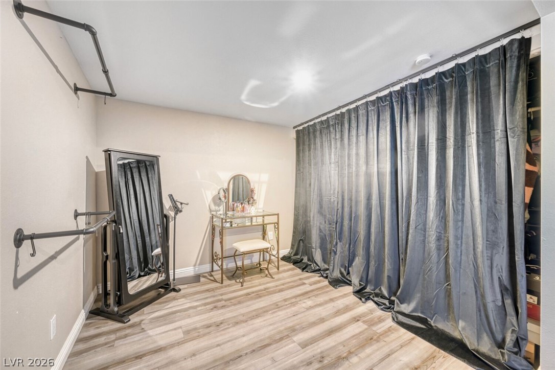 325 West Rochell Drive Henderson, NV 89015 - Photo 15 of 18 Open oversized space in primary bedroom