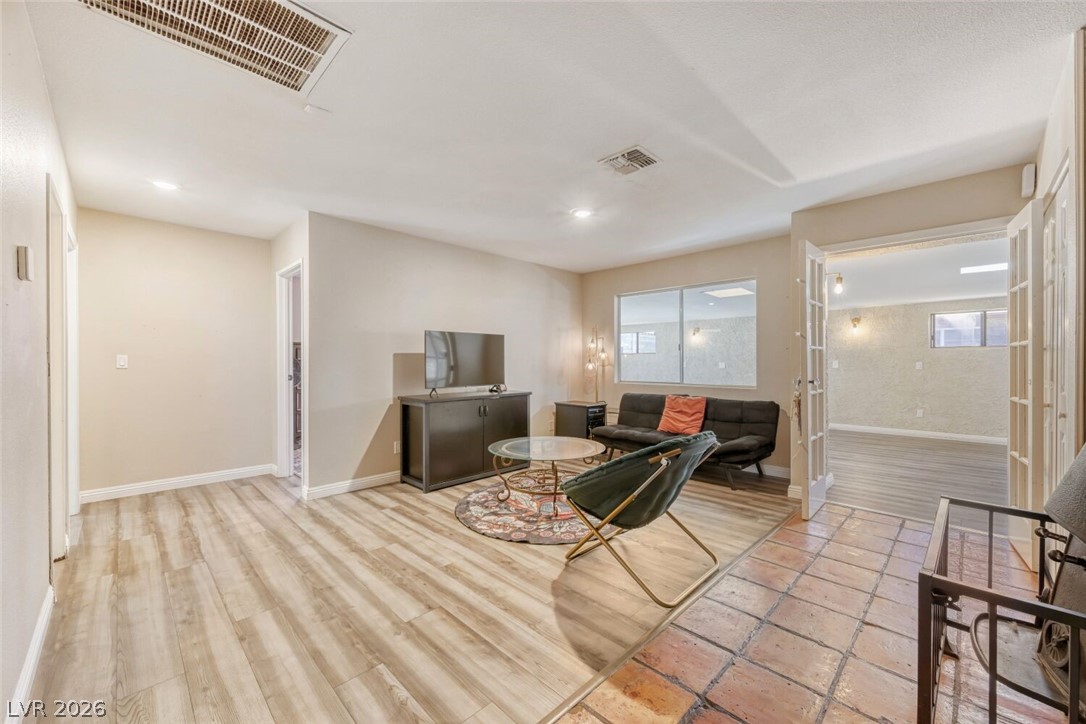 325 West Rochell Drive Henderson, NV 89015 - Photo 3 of 18