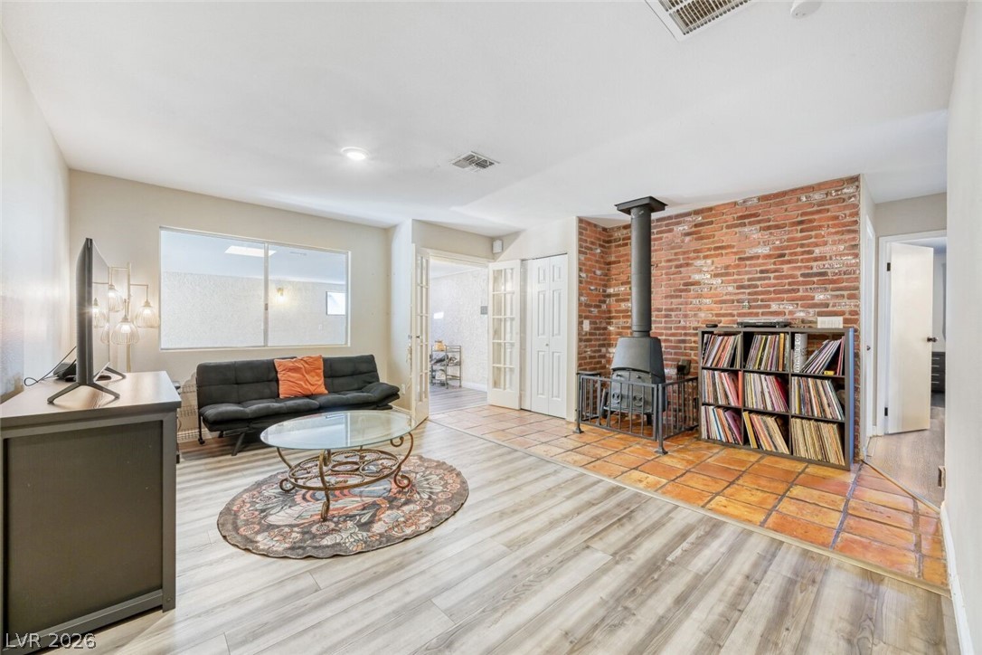 325 West Rochell Drive Henderson, NV 89015 - Photo 6 of 18