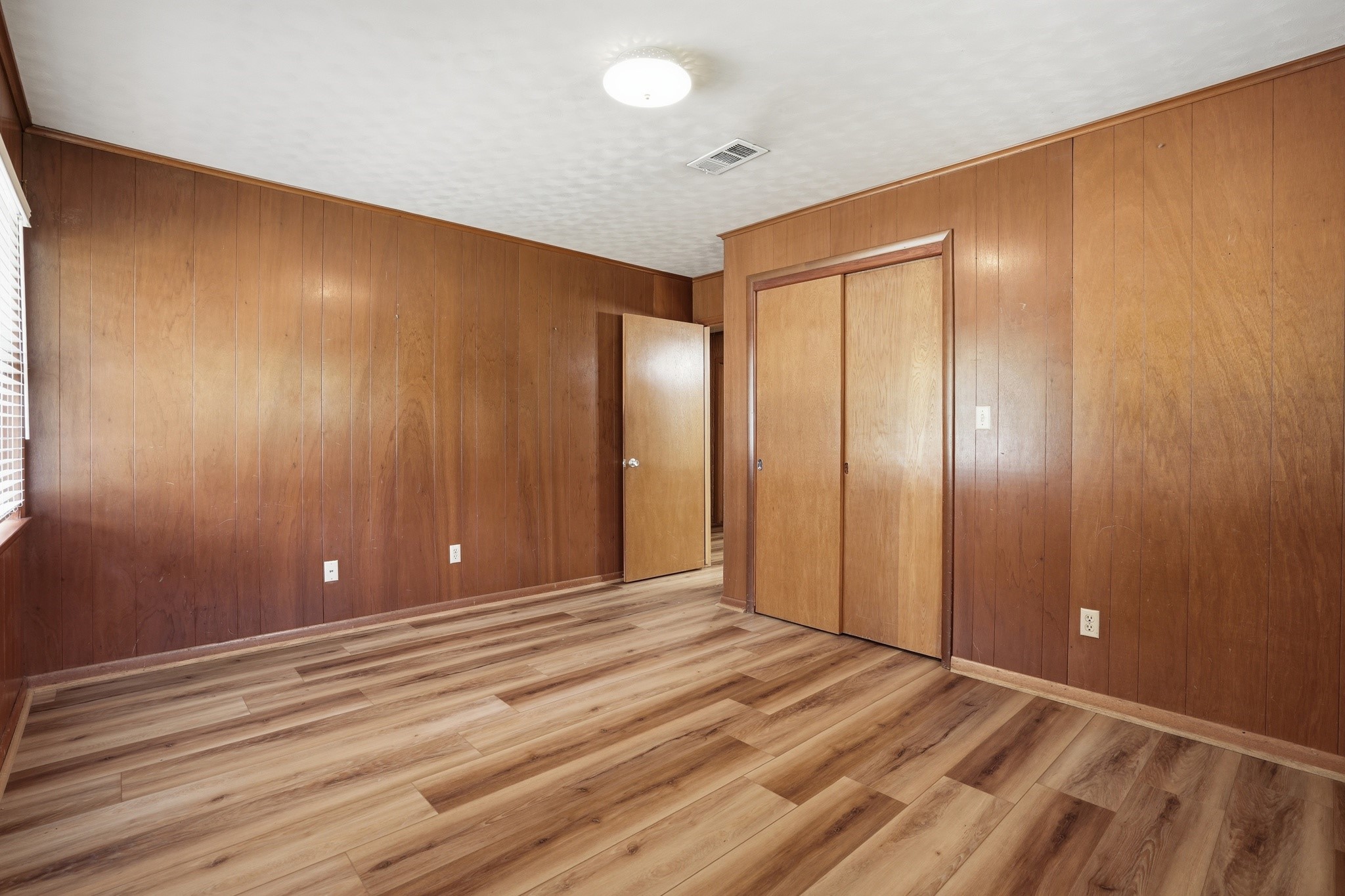 10240 Post Oak Drive Conroe, TX 77385 - Photo 30 of 46 a view of an empty room