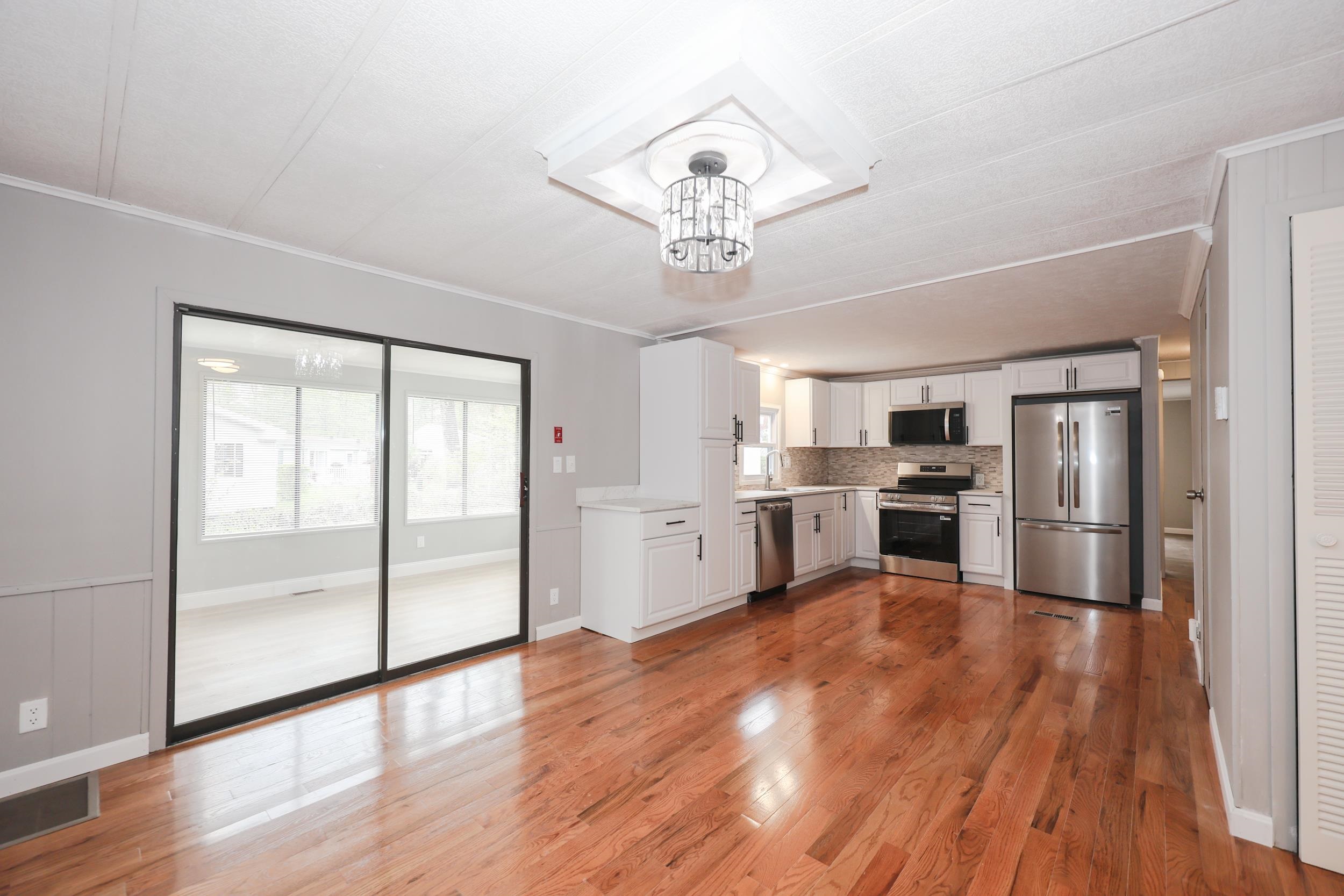 62 Roger Road Goffstown, NH 03045 - Photo 9 of 28