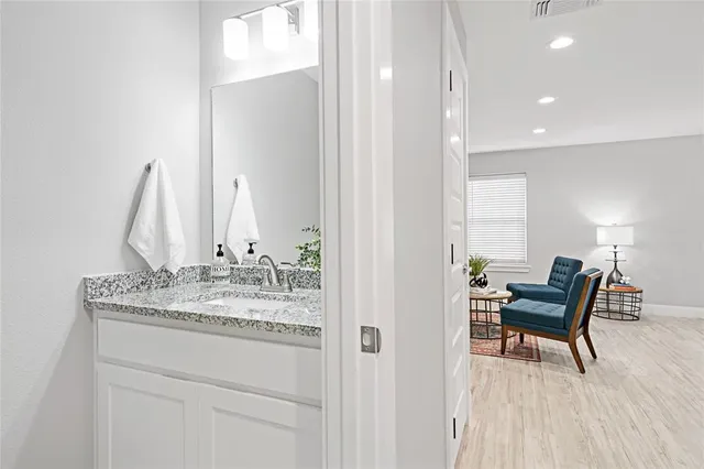 $1,400 | 526 West Elm Street, Denison, TX 75020