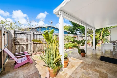 $415,000 | 1431 Northeast 32nd Place, Pompano Beach, FL 33064