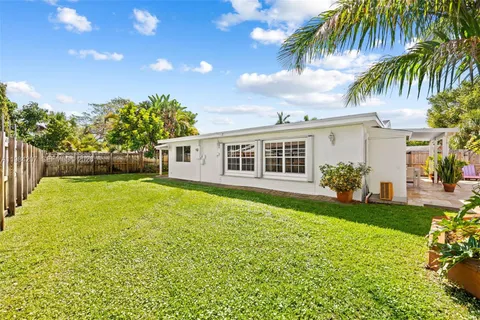 $415,000 | 1431 Northeast 32nd Place, Pompano Beach, FL 33064