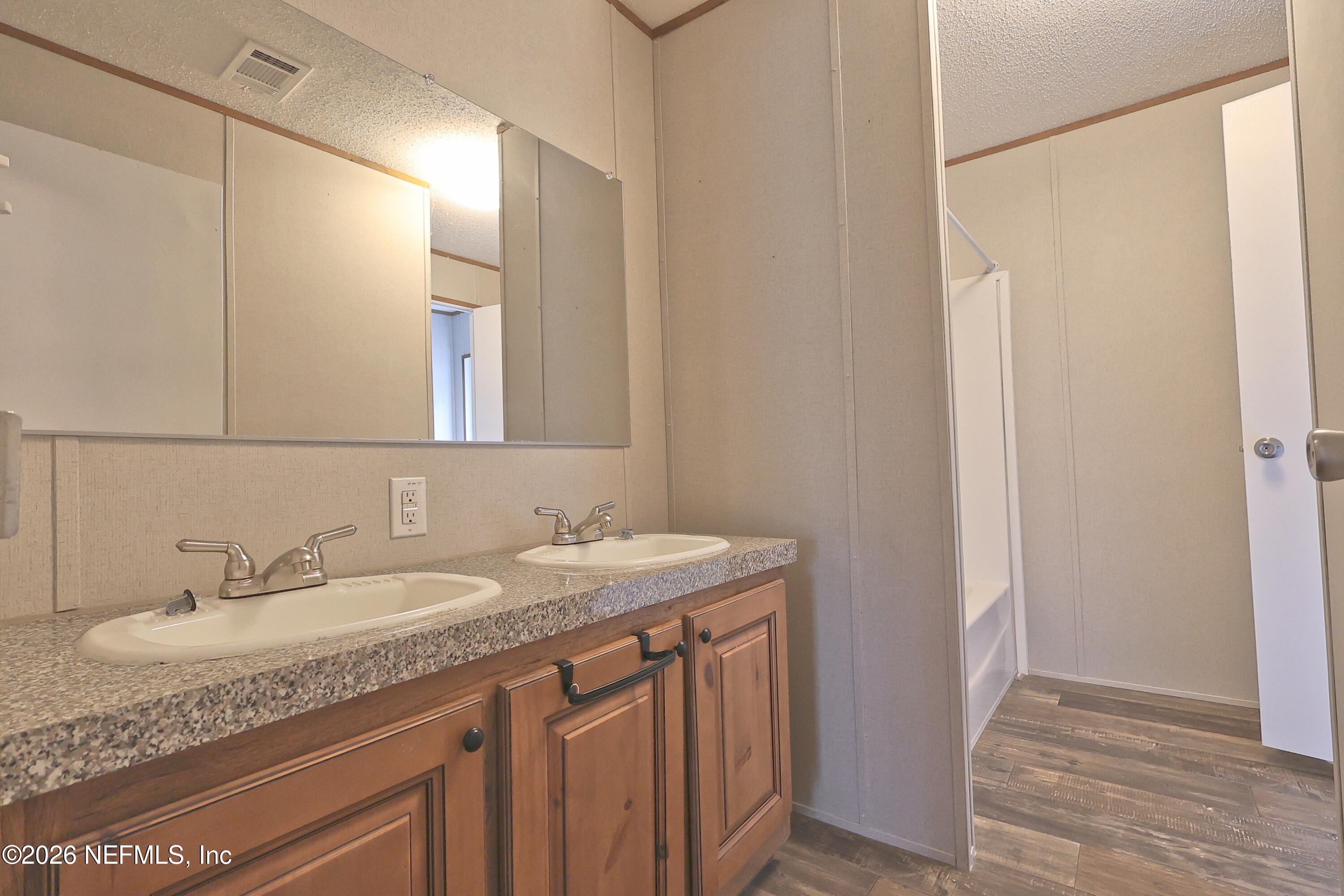 3448 Driver Lane Middleburg, FL 32068 - Photo 24 of 42 Hall Bath