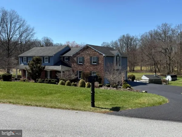 $950,000 | 42 Eleanor Drive, Spring City, PA 19475