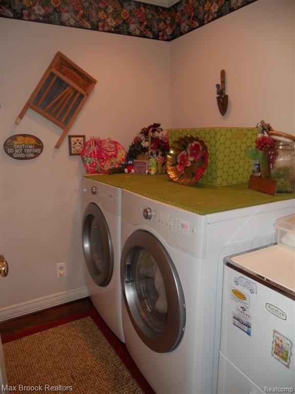 151 Overhill Road Bloomfield Hills, MI 48301 - Photo 23 of 25 First Floor Laundry and Mud Room