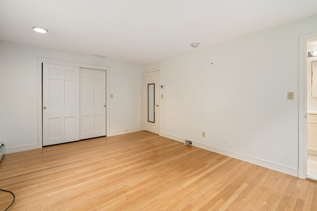 10 Radcliffe Road Weston, MA 02493 - Photo 7 of 41