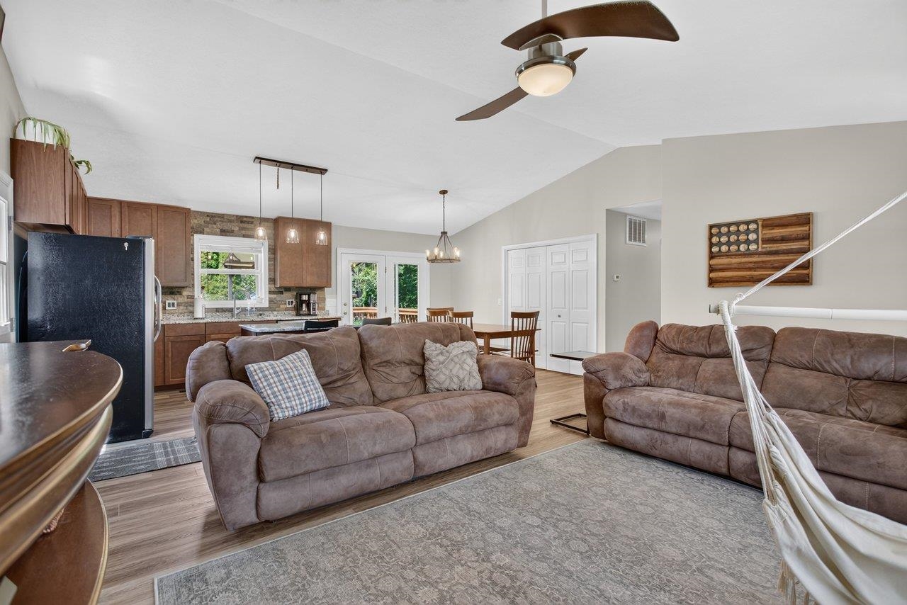 503 East Riverside Drive Bridgewater, VA 22812 - Photo 16 of 65