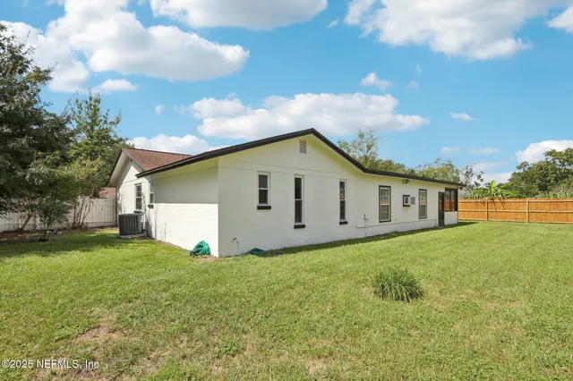 $299,000 | 1732 Papaya Drive North, Orange Park, FL 32073