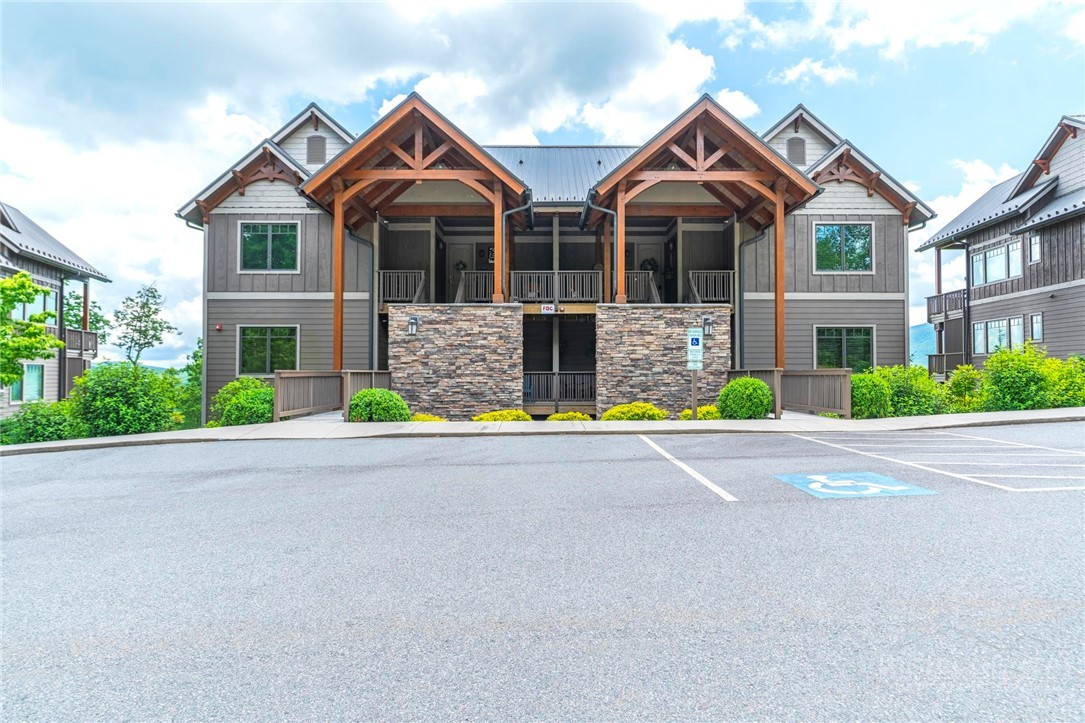 155 Falcon Trace, Unit C321 Boone, NC 28607 - Photo 2 of 43