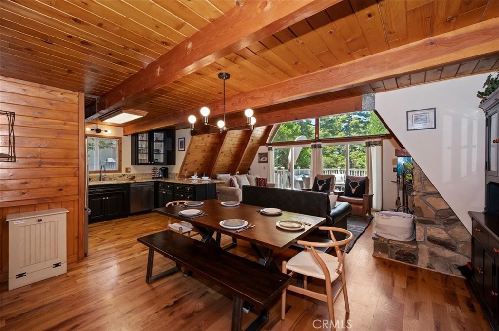 349 Castle Gate Road Lake Arrowhead, CA 92352 - Photo 11 of 73