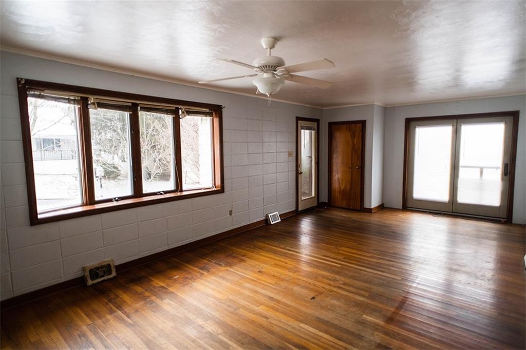 1110 Chestnut Street Indiana, PA 15701 - Photo 2 of 9 Interior