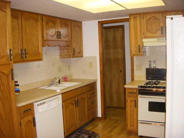 5853 RidgeHill Way Avon, IN 46123 - Photo 6 of 12 Gallery Image 6