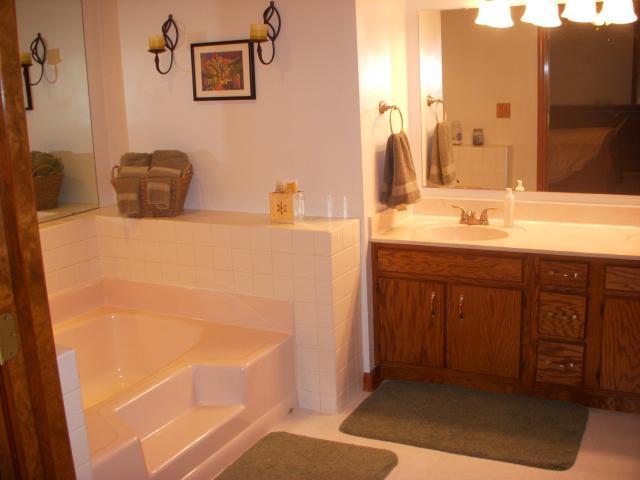 5853 RidgeHill Way Avon, IN 46123 - Photo 9 of 12 Gallery Image 9