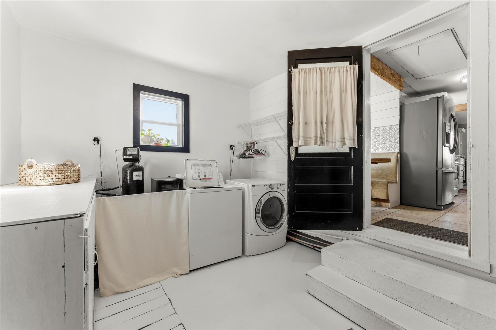 1311 East 4140 North Road Rankin, IL 60960 - Photo 30 of 54 a utility room with cabinets
