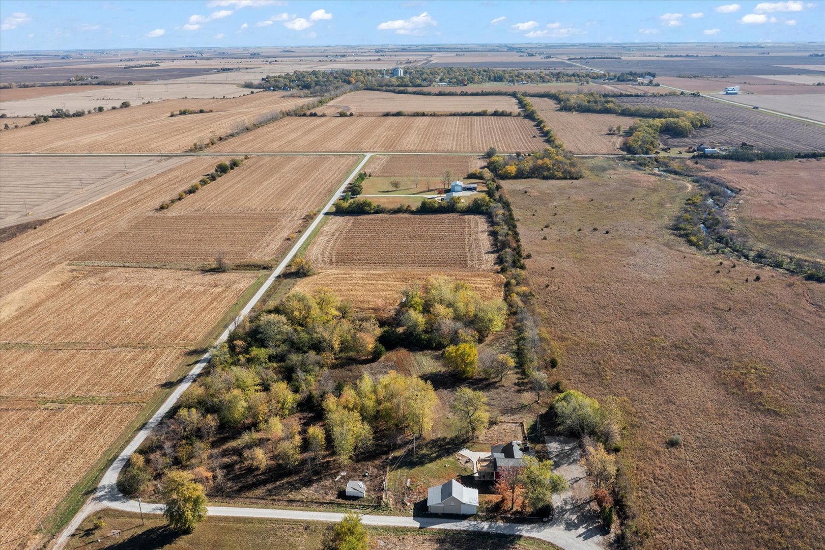 1311 East 4140 North Road Rankin, IL 60960 - Photo 4 of 54 an aerial view of beach and ocean