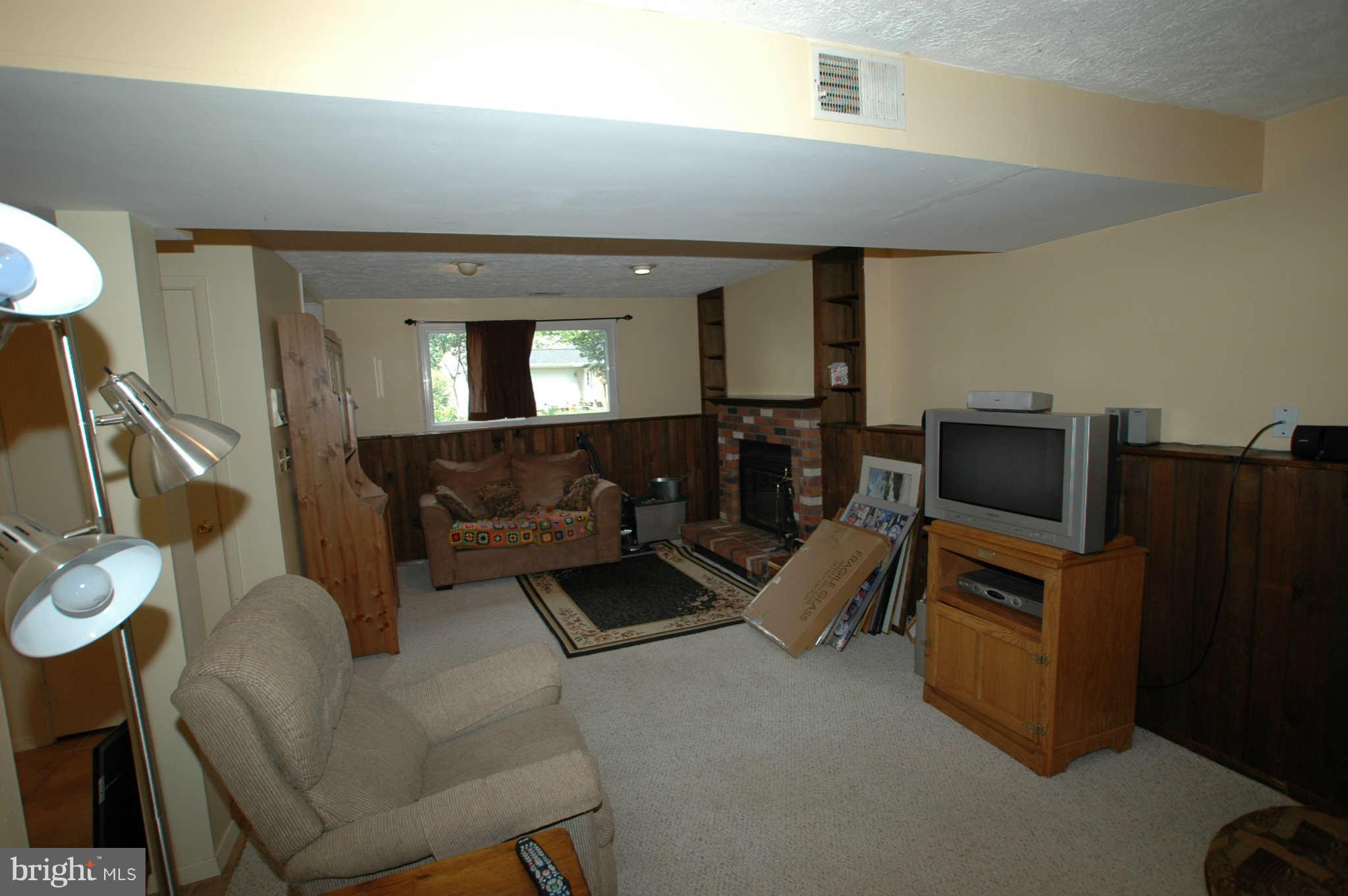 4528 Cub Run Road Chantilly, VA 20151 - Photo 8 of 12 Family Room