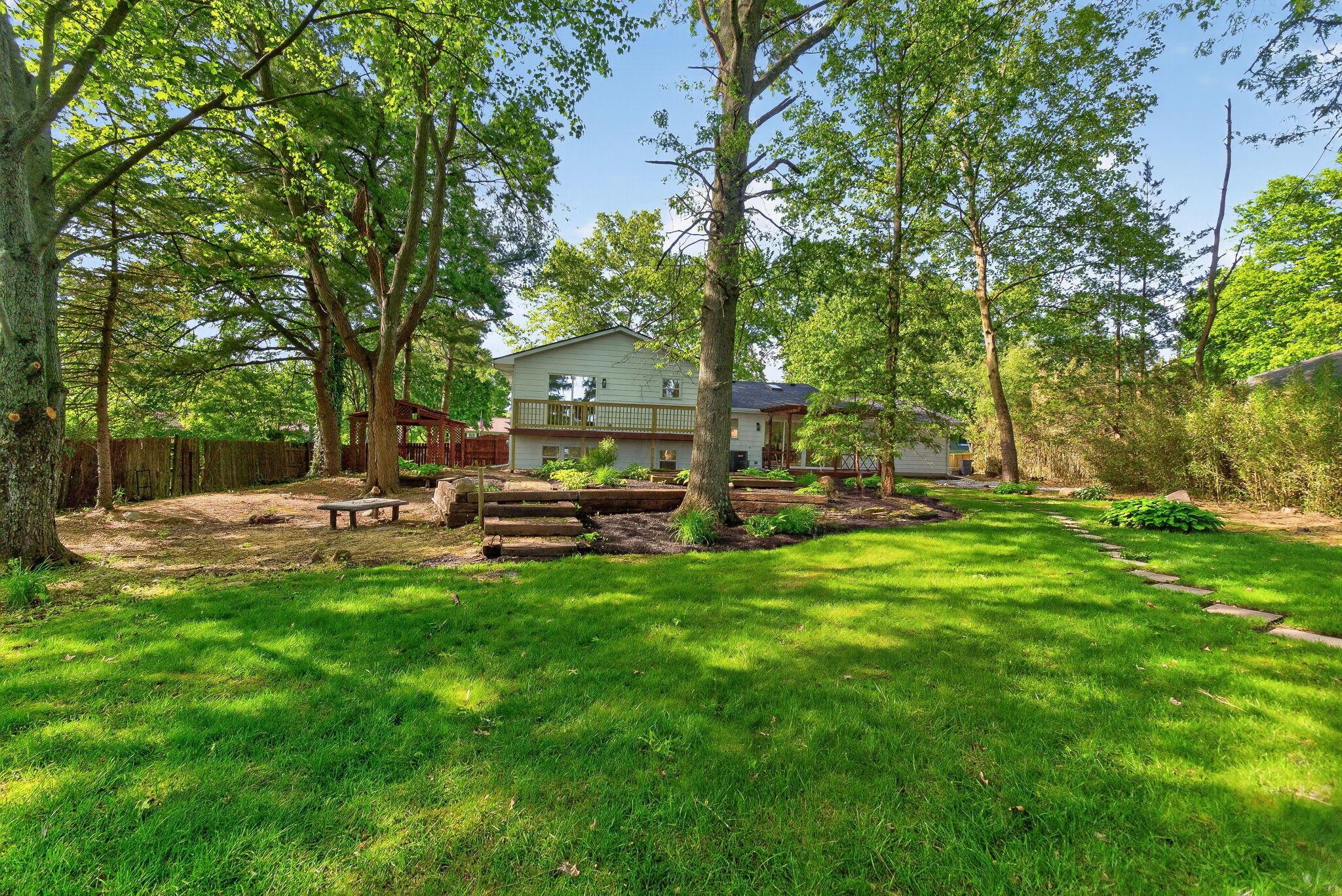 181 Greenbrier Road Sunbury, OH 43074 - Photo 3 of 60 181 Greenbrier (Exterior)-22