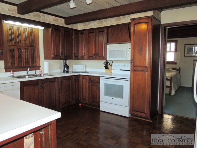 874 Hickory Boone, NC 28607 - Photo 7 of 35 Gallery Image 7