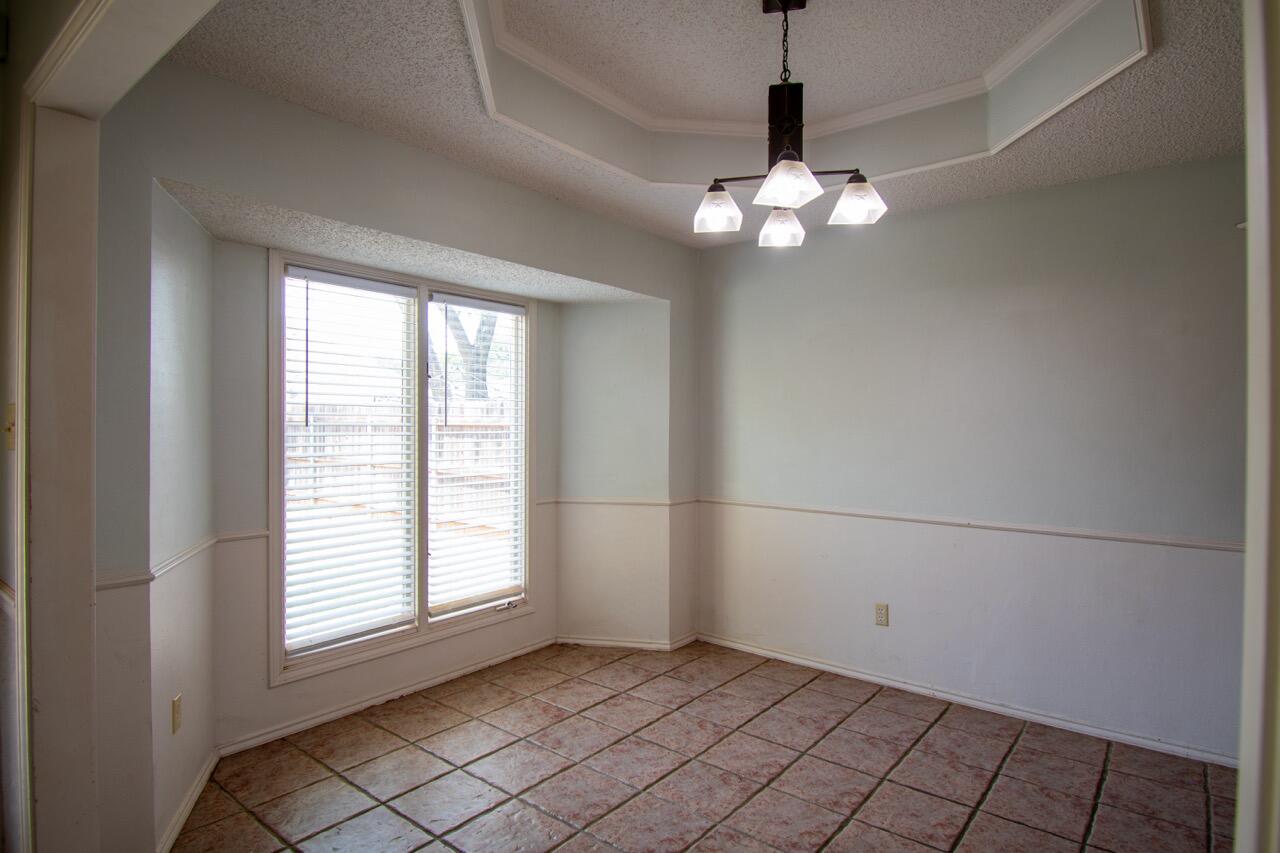 5706 87th Place Lubbock, TX 79424 - Photo 6 of 18 5706 87th Place Lubbock-6 Large