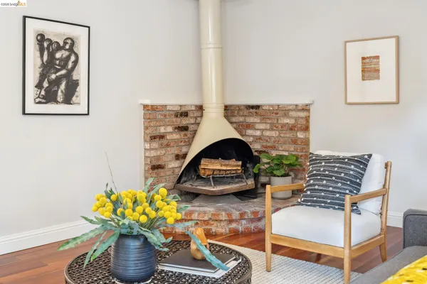 $1,065,000 | 6785 Aitken Drive, Oakland, CA 94611