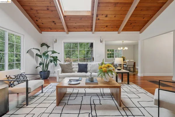 $1,065,000 | 6785 Aitken Drive, Oakland, CA 94611