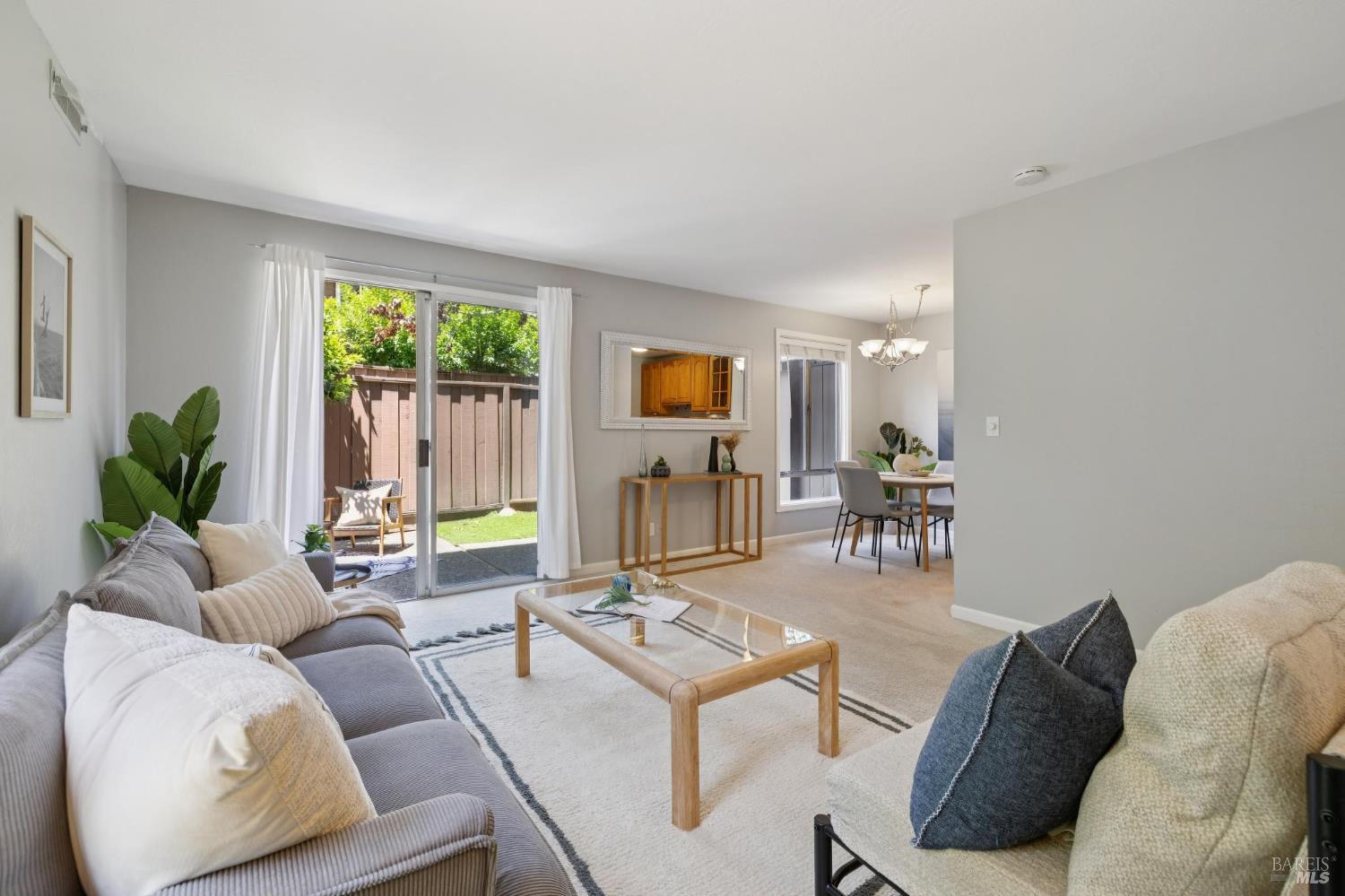 136 Surrey Lane San Rafael, CA 94903 - Photo 7 of 31