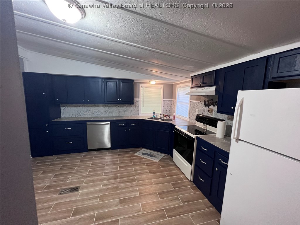 86 Laurel Branch Road Danville, WV 25053 - Photo 6 of 18 Gallery Image 6