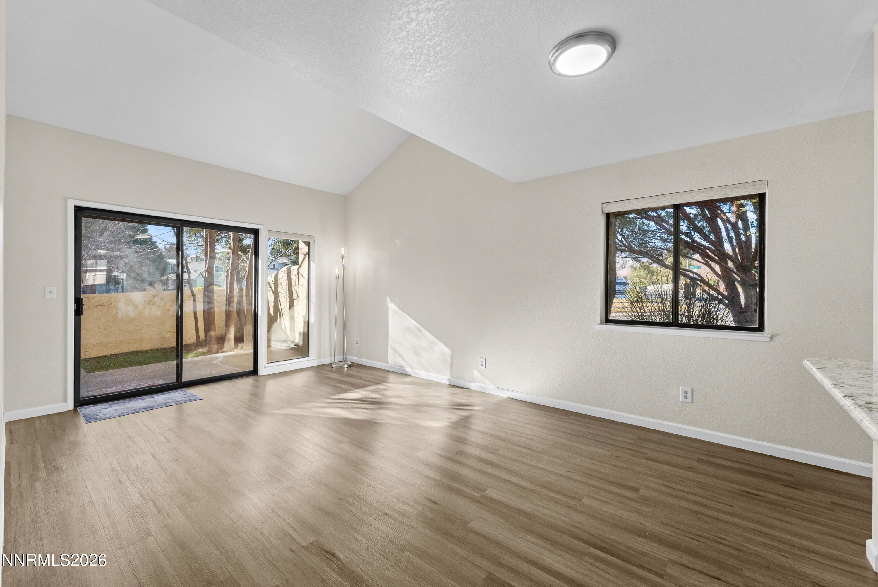 8600 Dixon Lane Reno, NV 89511 - Photo 10 of 39 05-8600 Dixon Lane Reno NV 89511 (5 of 4