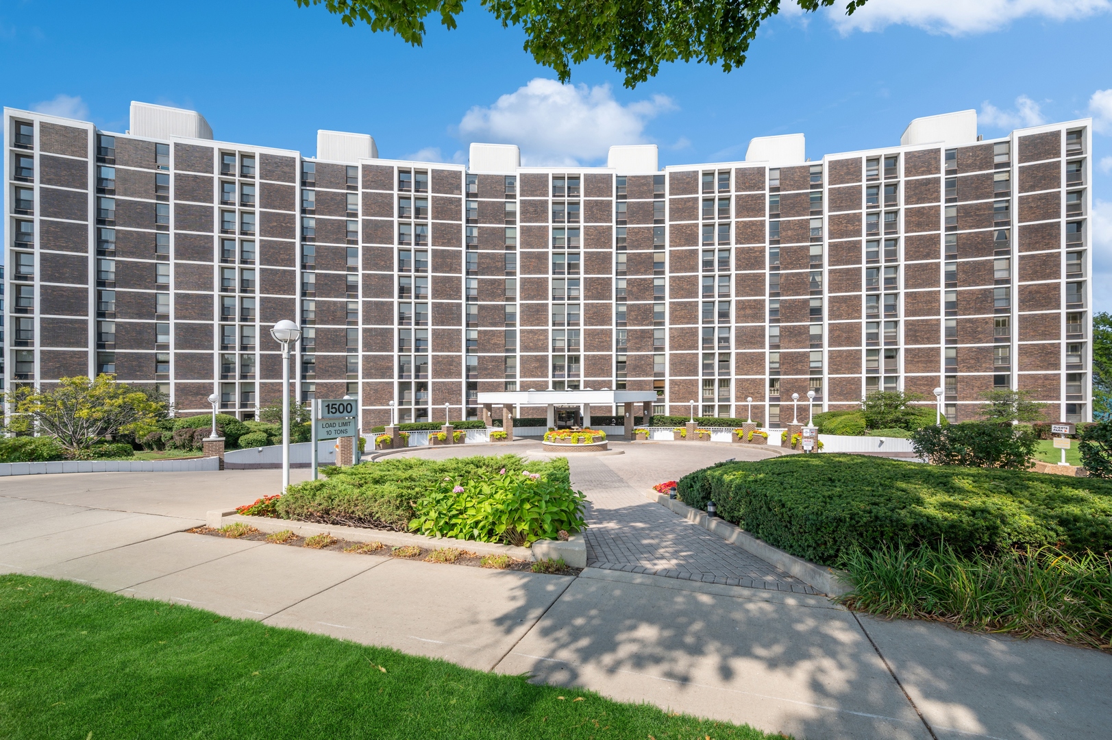 1500 Sheridan Road, Unit 5F Wilmette, IL 60091 - Photo 1 of 32 Gallery Image 1
