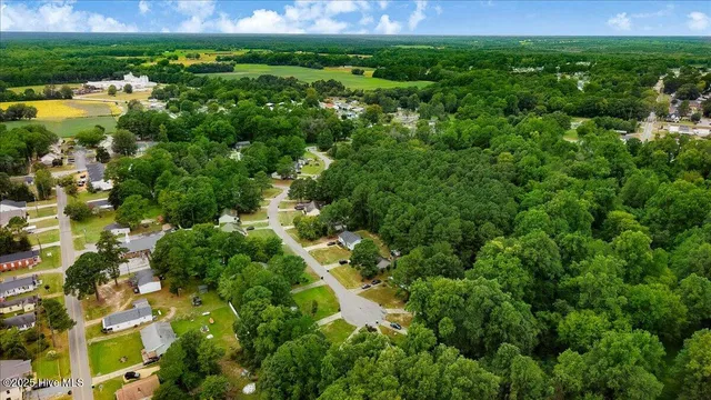 $300,000 | 155 Creekside Drive, Four Oaks, NC 27524