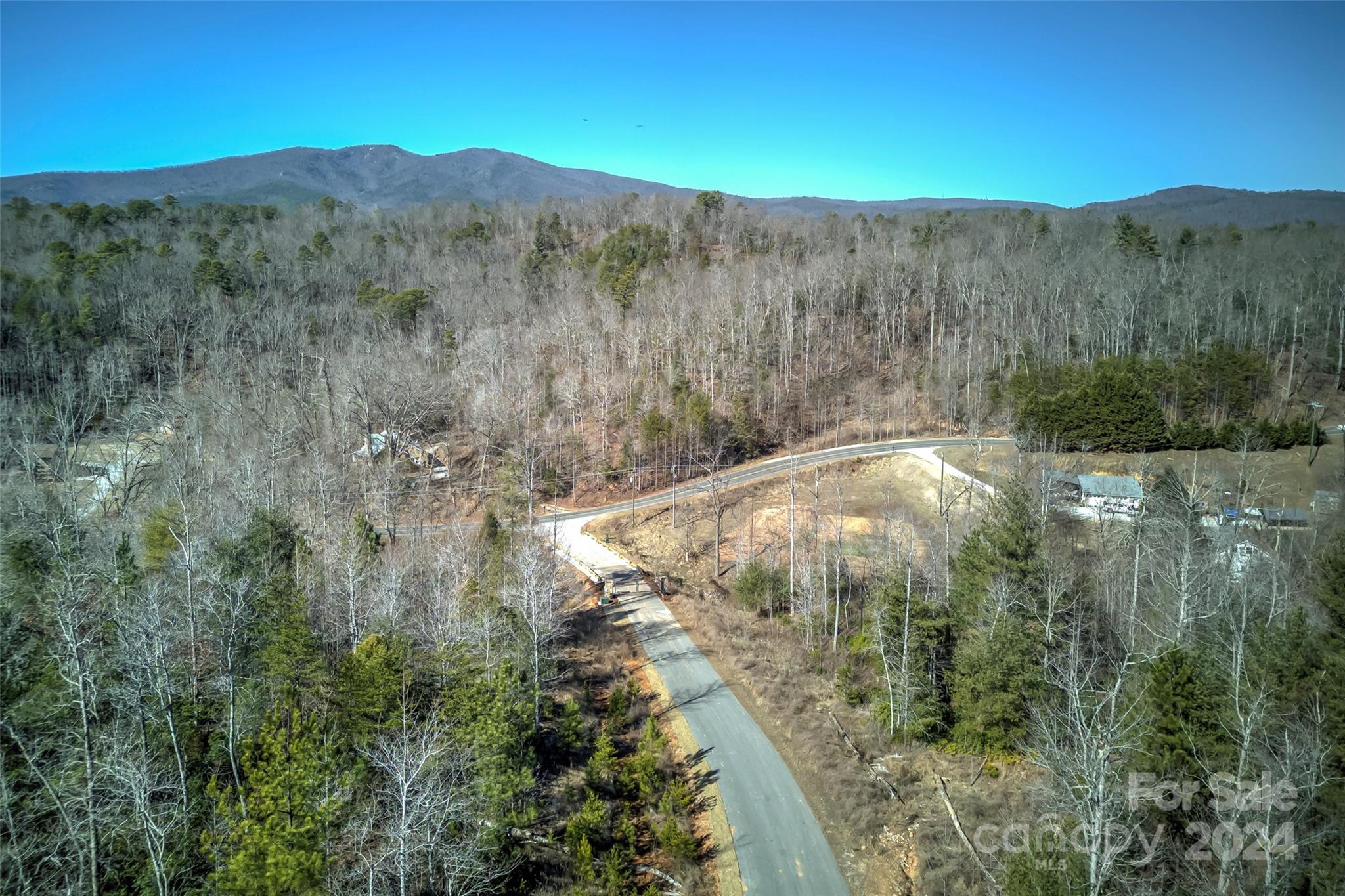 93 Ridge Point Road, Unit 17 Nebo, NC 28761 - Photo 25 of 30 Gallery Image 25