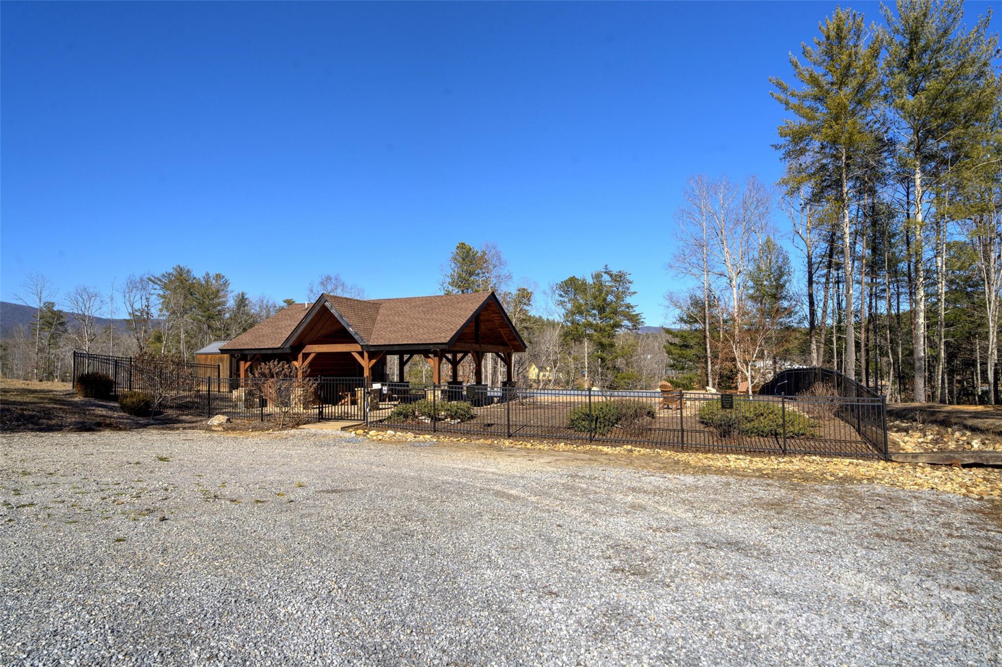 93 Ridge Point Road, Unit 17 Nebo, NC 28761 - Photo 28 of 30 Gallery Image 28