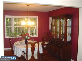 2605 Hill Road Reading, PA 19606 - Photo 4 of 12 Dining Room